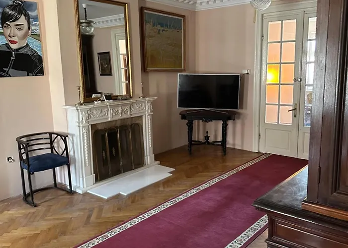 Center * コンスタンツァ