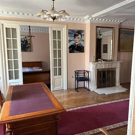 Apartmán Center *
